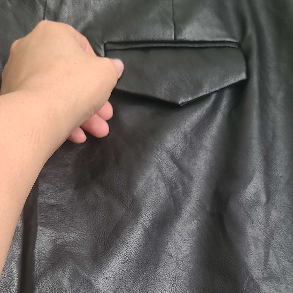 Forever 21 Sleek Black Pencil Skirt - Picture 13 of 14